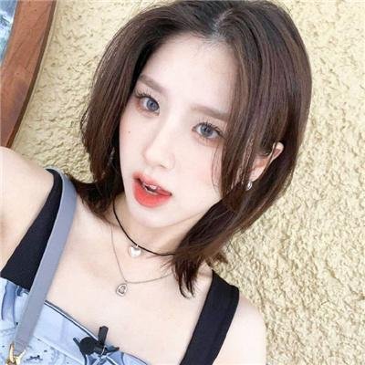 小资女孩向前冲